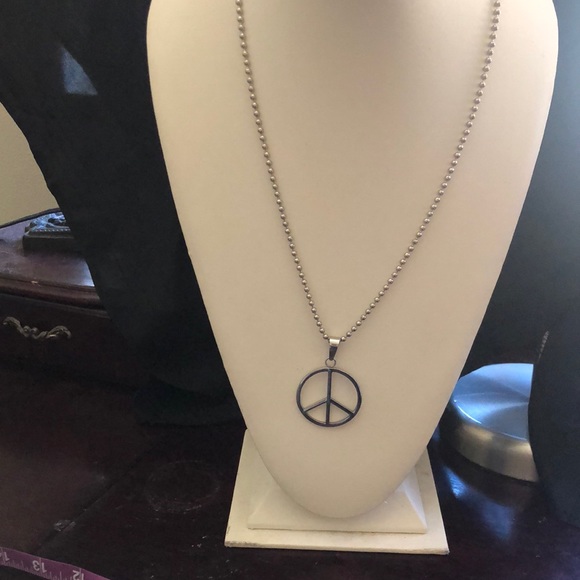 Peace ☮️ Chain💍💍 - Picture 2 of 4